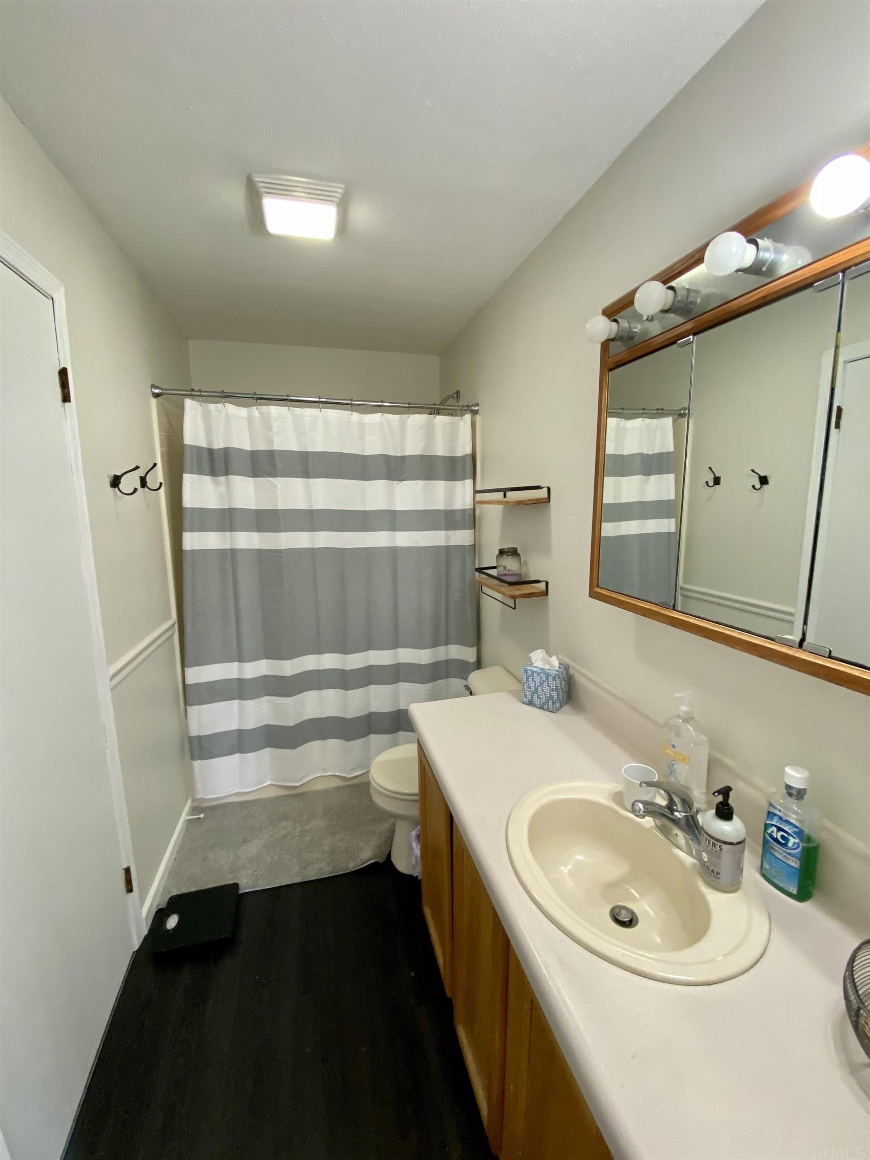 703-705 Manchester Drive Rochester, IN 46975 - Photo 7 of 25 Gallery Image 7