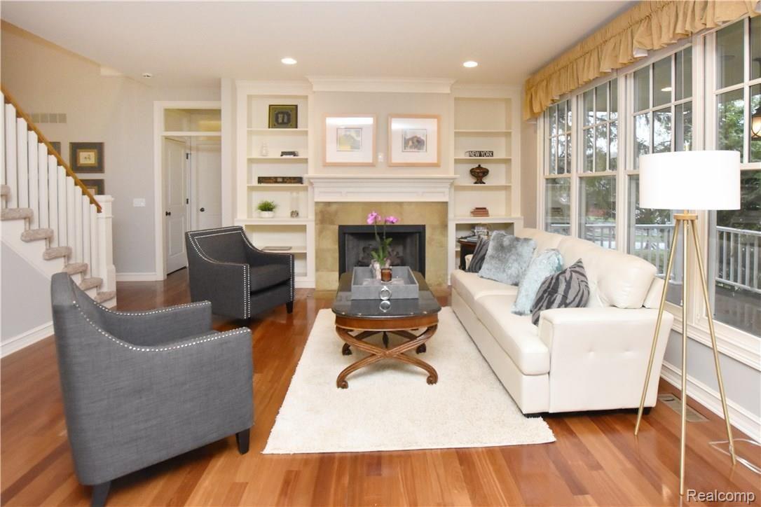 26335 Normandy Road Franklin, MI 48025 - Photo 7 of 39 26335 Normandy_07.JPG