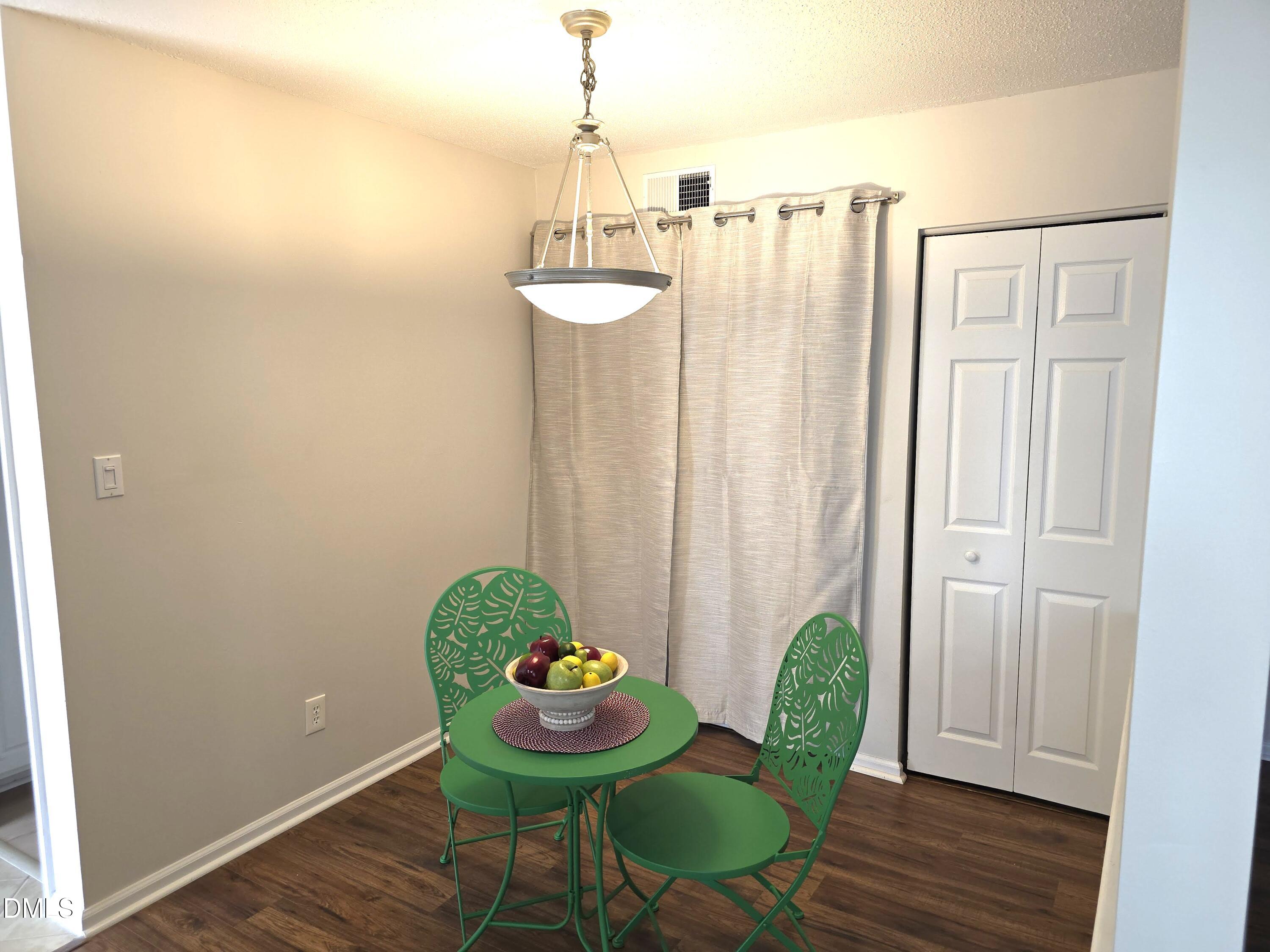 2811 Edridge Court, Unit 202 Raleigh, NC 27612 - Photo 10 of 27 Dining Room