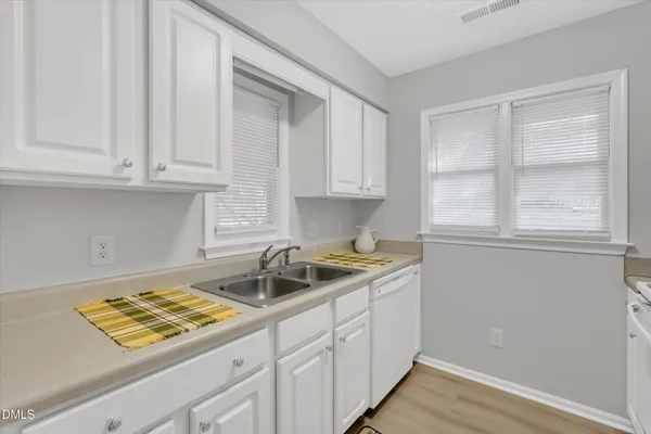 $1,650 | 2811 Edridge Court, Unit 202, Raleigh, NC 27612