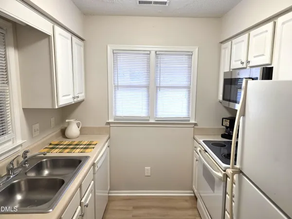 $1,650 | 2811 Edridge Court, Unit 202, Raleigh, NC 27612