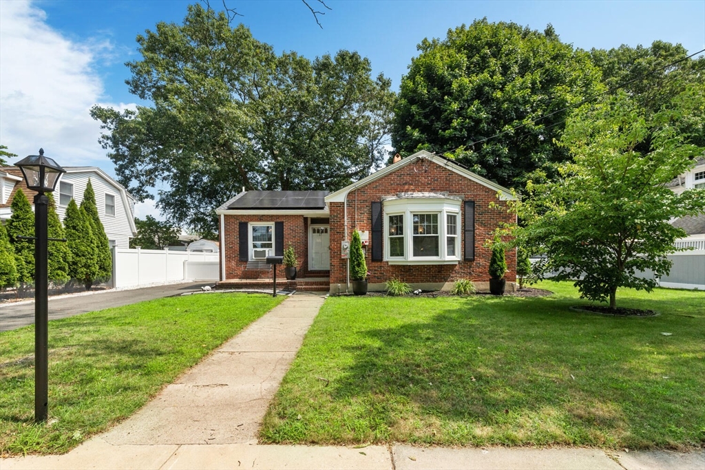 17 Dewitt Road Stoneham, MA 02180 - Photo 1 of 37 Gallery Image 1