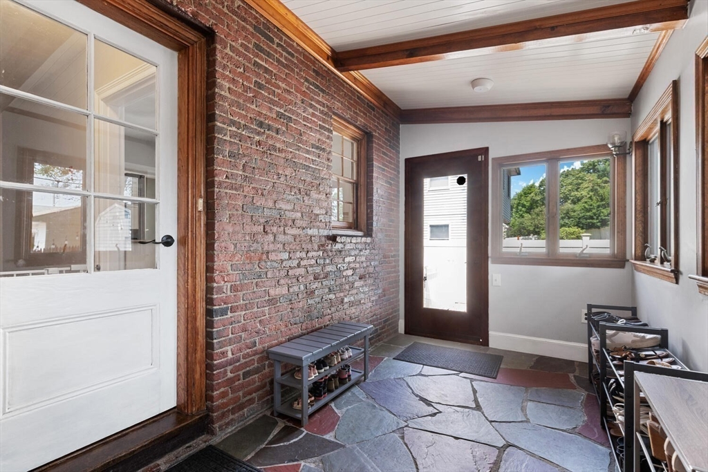 17 Dewitt Road Stoneham, MA 02180 - Photo 18 of 37 Gallery Image 18