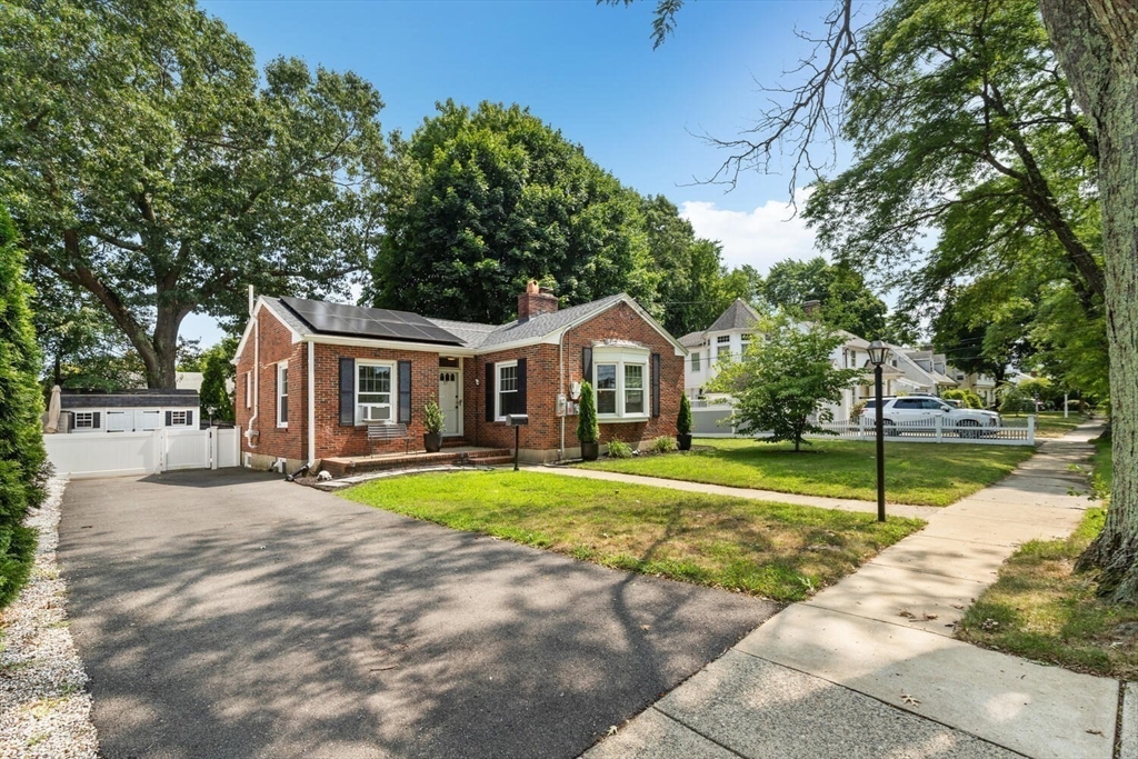 17 Dewitt Road Stoneham, MA 02180 - Photo 2 of 37 Gallery Image 2