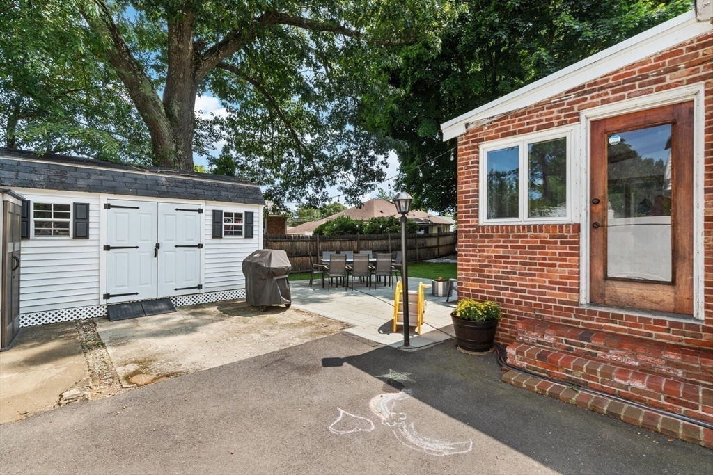 17 Dewitt Road Stoneham, MA 02180 - Photo 32 of 37 Gallery Image 32