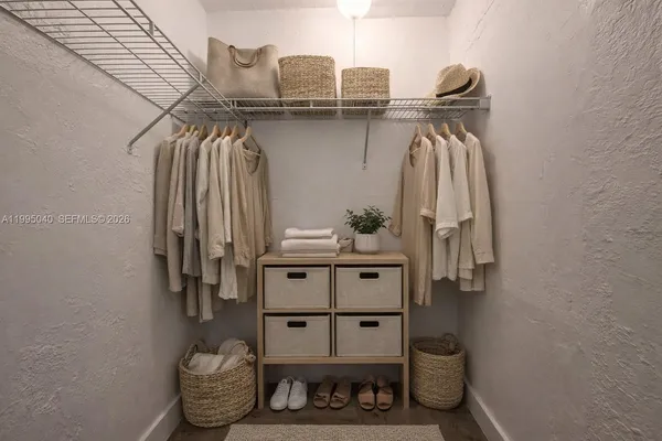 $1,700 | 143 Southwest 9th Street, Unit 310, Miami, FL 33130