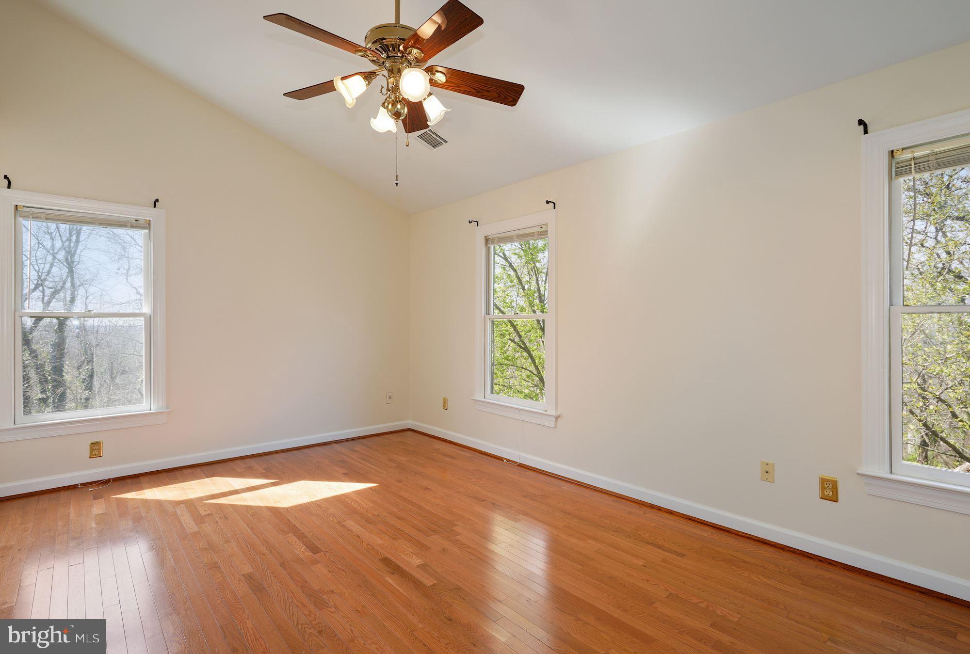 3652 Ransom Place Alexandria, VA 22306 - Photo 15 of 30 Primary Suite w/Wooded Vistas & Vaulted Ceiling
