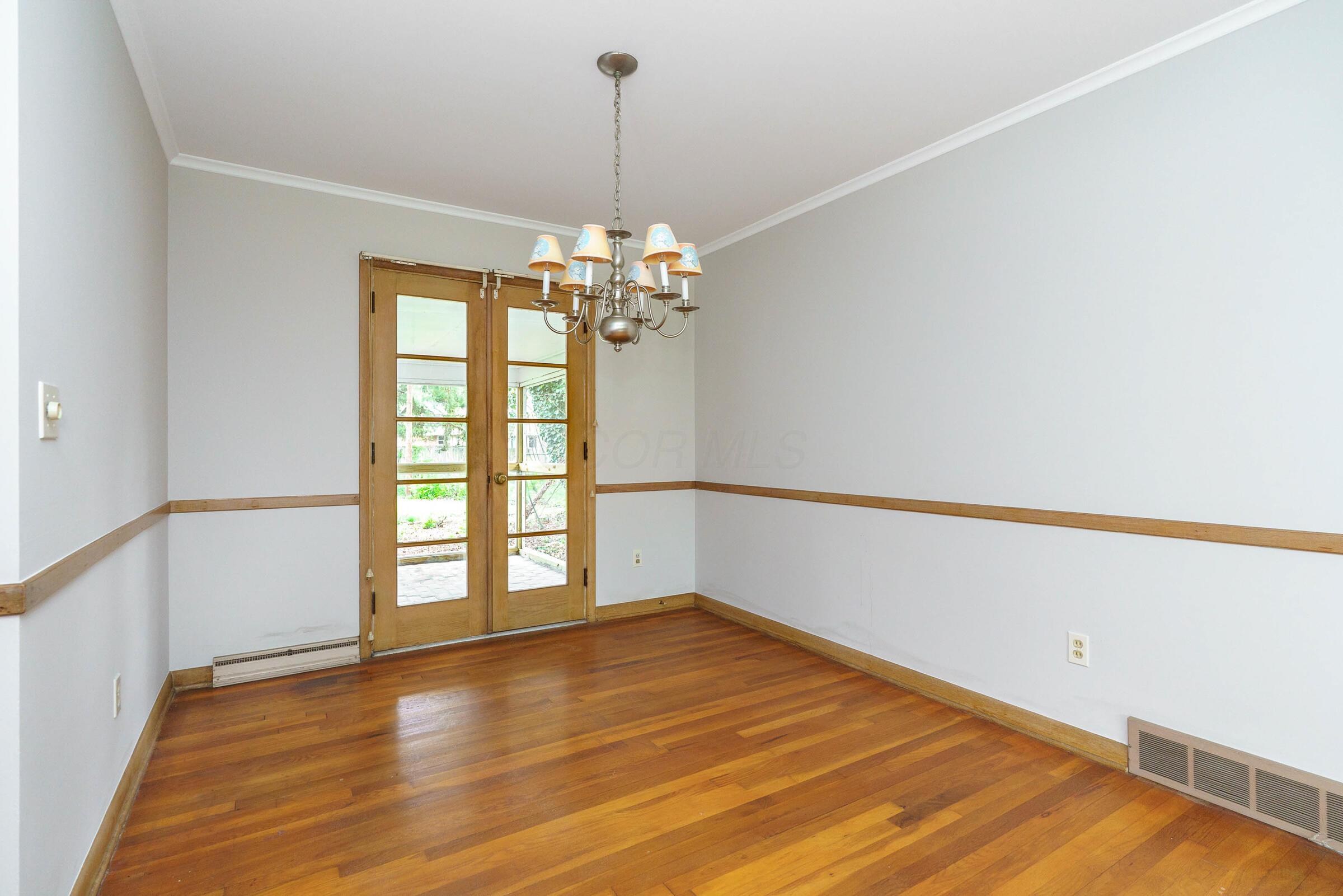 2940 Belmar Road Columbus, OH 43209 - Photo 10 of 32 Dining Room