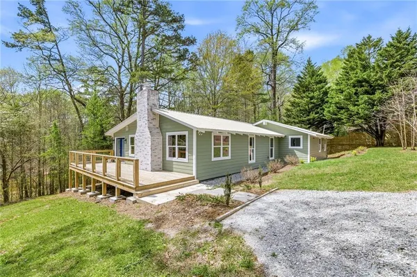 $875,000 | 330 Lake Drive, Dawsonville, GA 30534