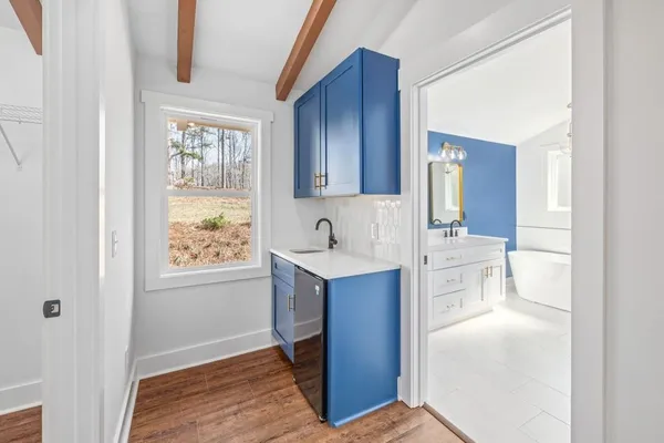 $875,000 | 330 Lake Drive, Dawsonville, GA 30534