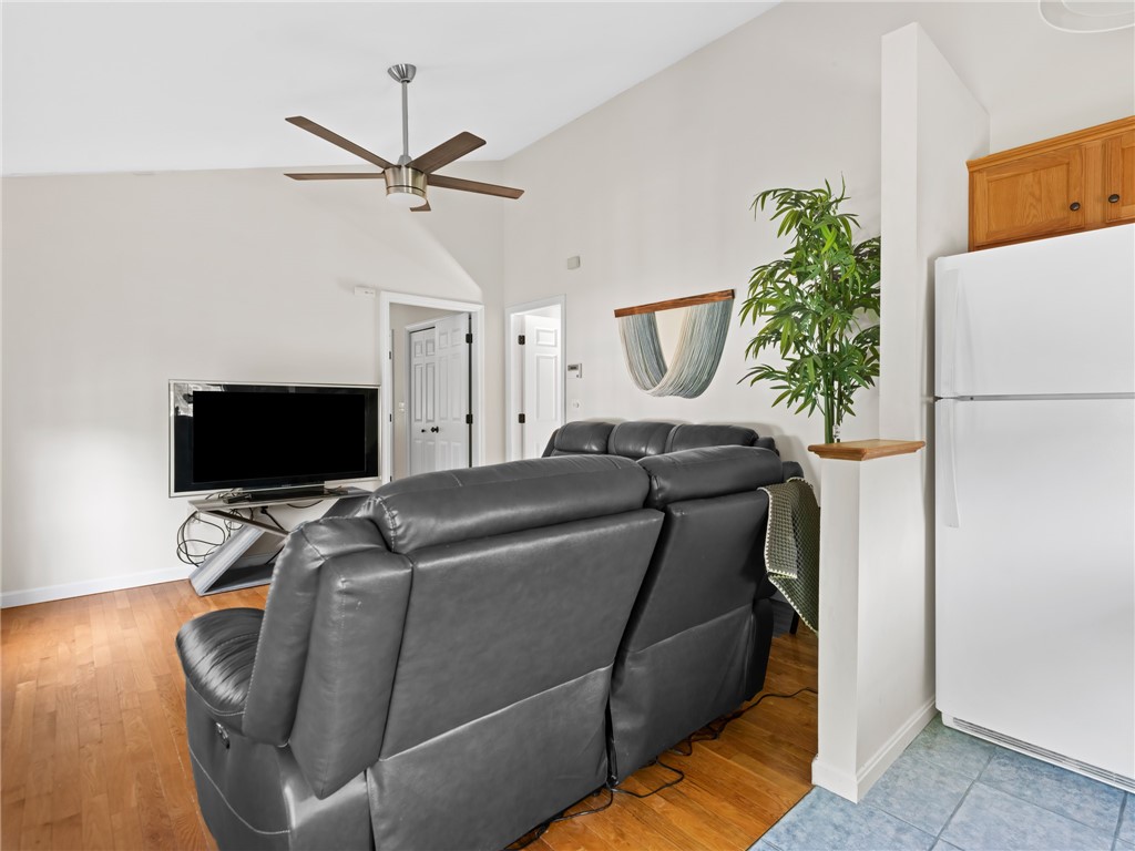 45 Silo Drive Cranston, RI 02921 - Photo 26 of 37 In-law