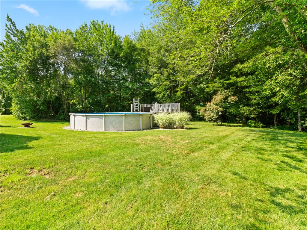 45 Silo Drive Cranston, RI 02921 - Photo 33 of 37