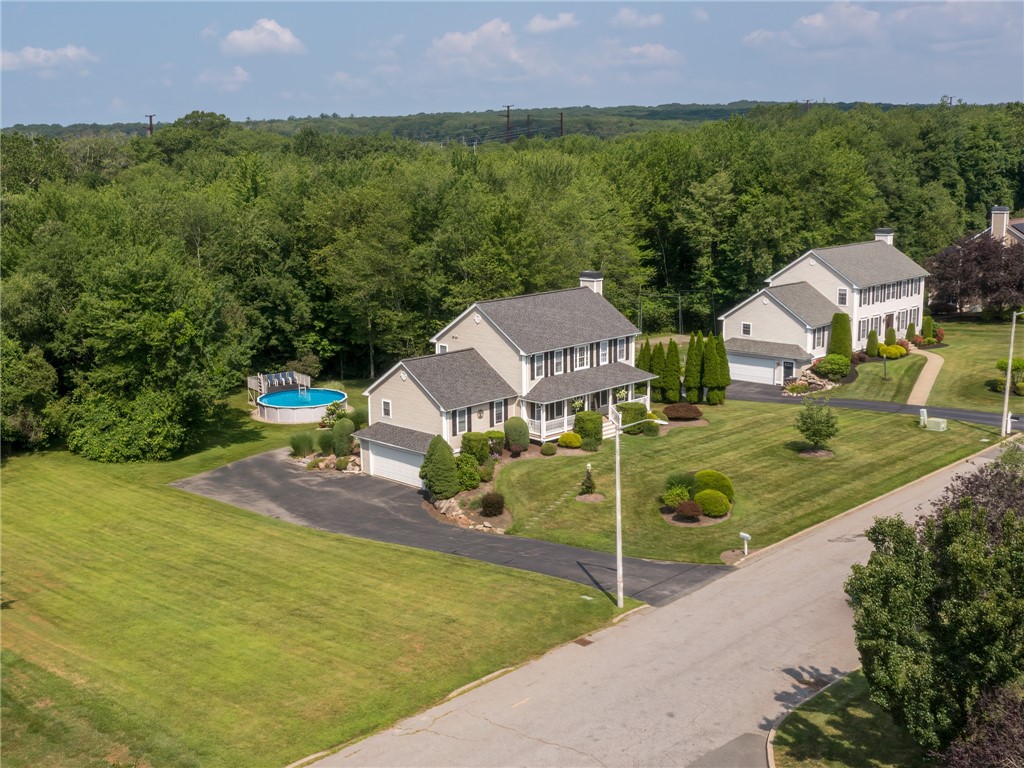 45 Silo Drive Cranston, RI 02921 - Photo 4 of 37