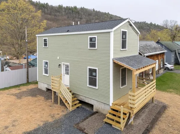 $229,000 | 29 National Street, Windsor, VT 05089