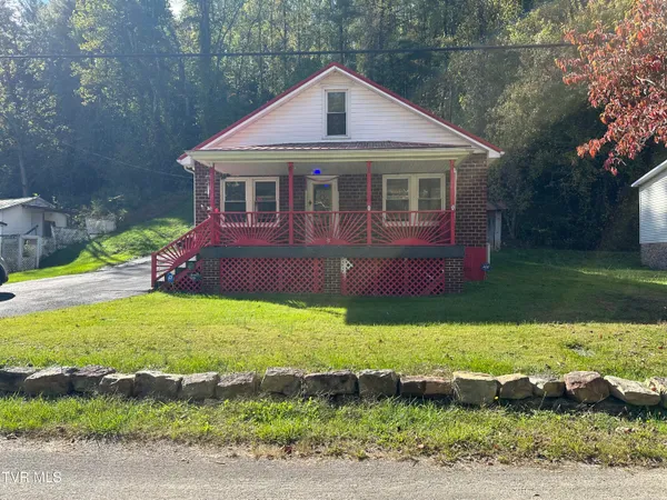 $65,000 | 8342 North River Road, Pound, VA 24279