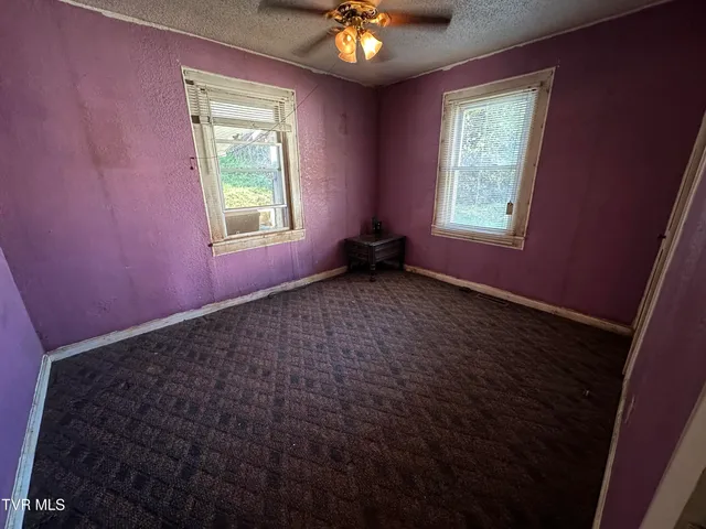 $65,000 | 8342 North River Road, Pound, VA 24279