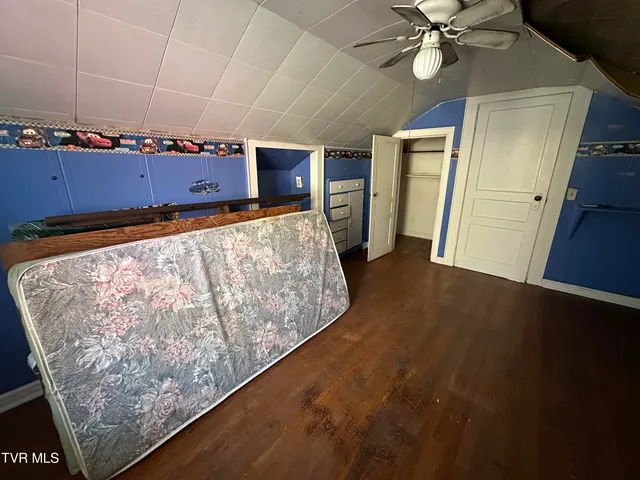 $65,000 | 8342 North River Road, Pound, VA 24279