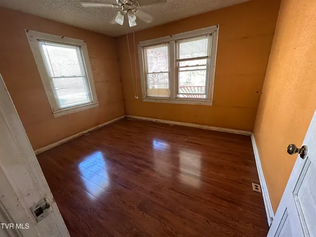 $65,000 | 8342 North River Road, Pound, VA 24279