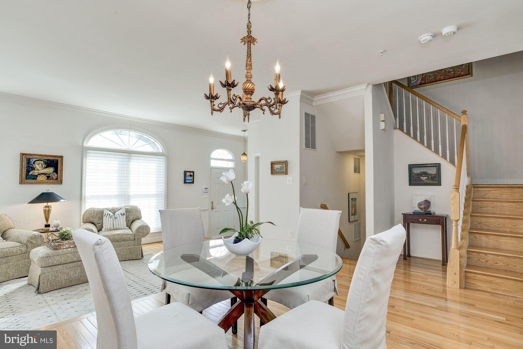 8518 Bells Ridge Terrace Potomac, MD 20854 - Photo 6 of 27 Main Level - Dining Area