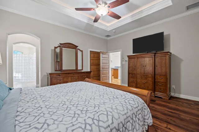 $834,900 | 3998 County Road 612, Angleton, TX 77515