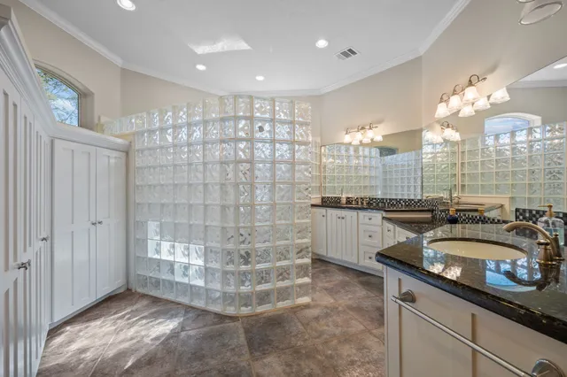 $834,900 | 3998 County Road 612, Angleton, TX 77515