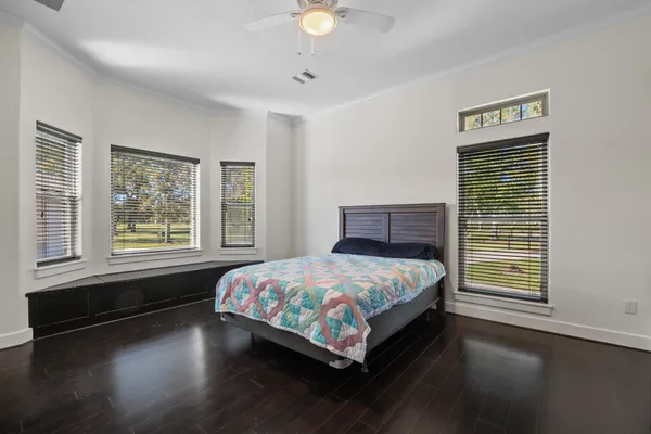 $794,900 | 3998 County Road 612, Angleton, TX 77515