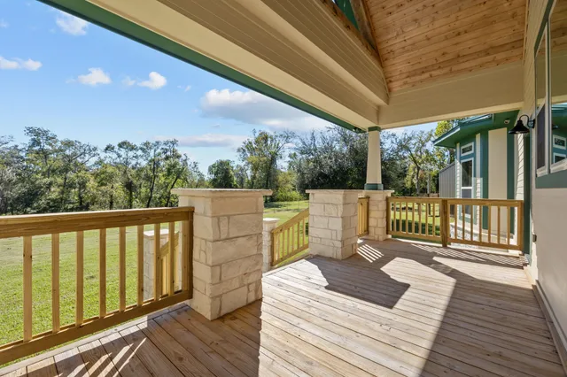 $834,900 | 3998 County Road 612, Angleton, TX 77515