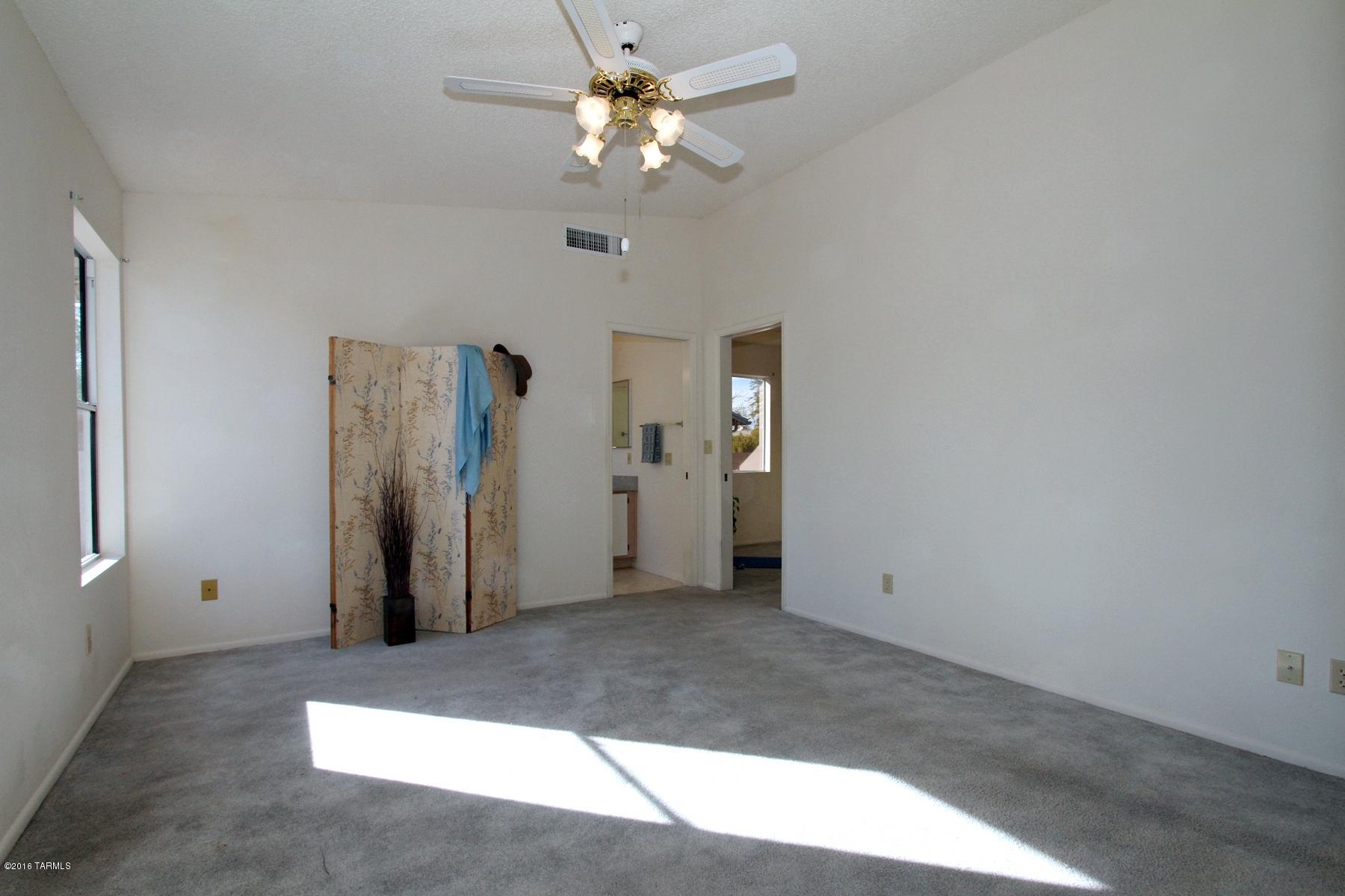 9660 East Azuma Way Tucson, AZ 85747 - Photo 12 of 27
