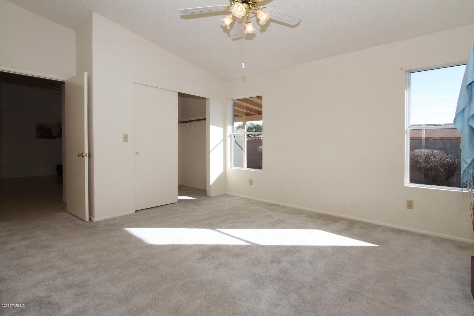 9660 East Azuma Way Tucson, AZ 85747 - Photo 18 of 27