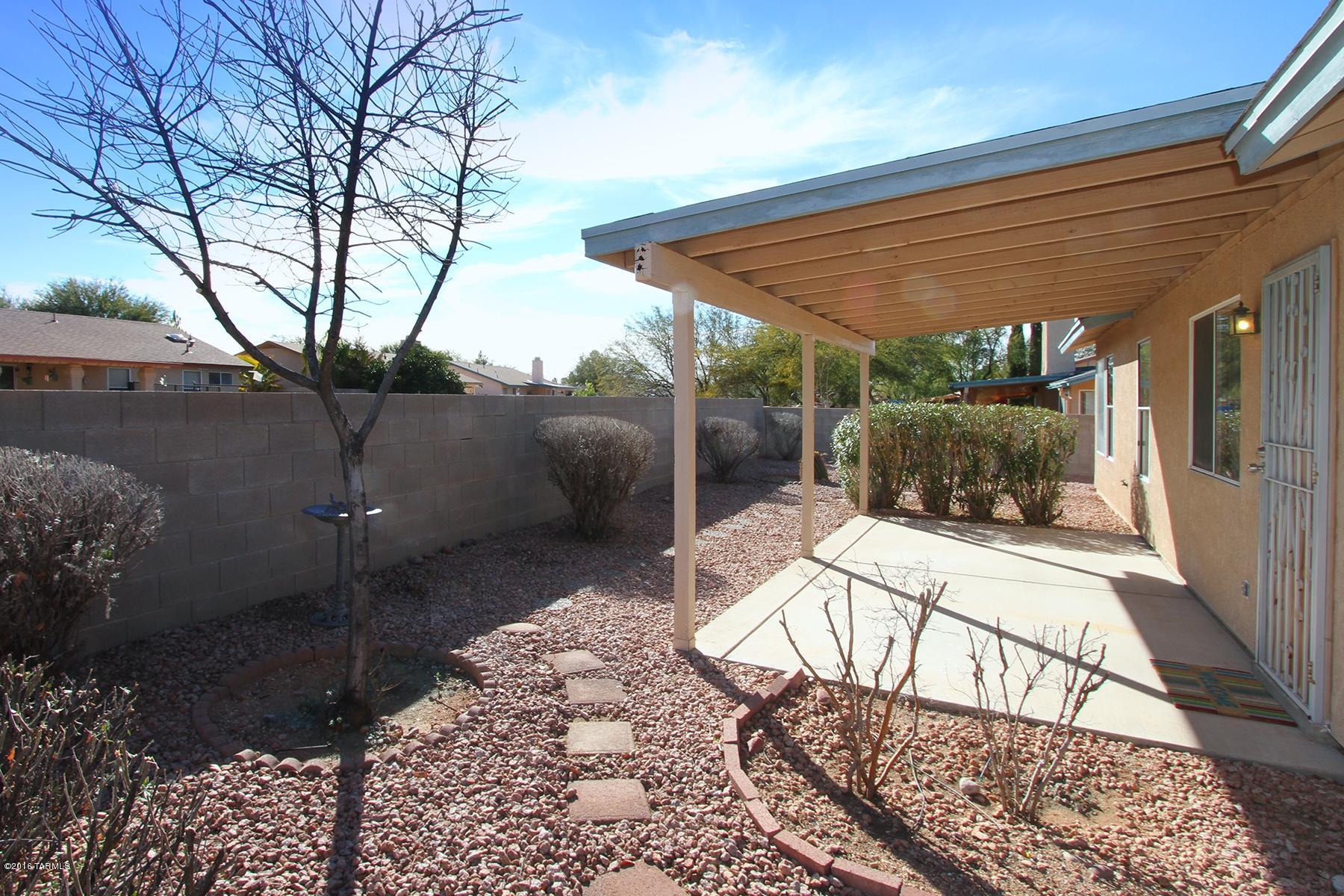 9660 East Azuma Way Tucson, AZ 85747 - Photo 6 of 27