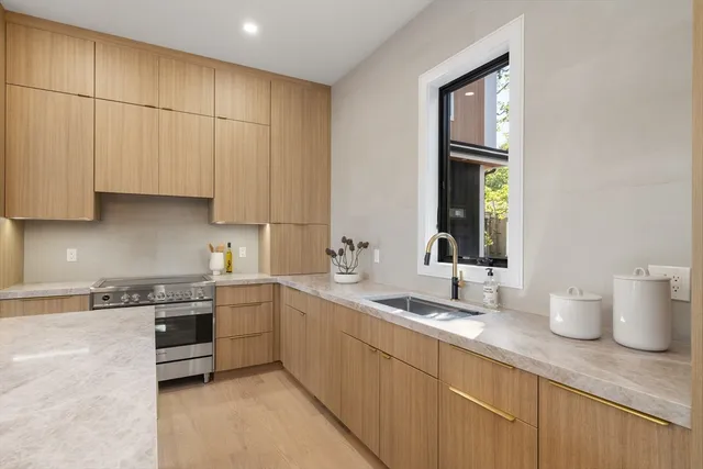 $1,848,000 | 180 Hunnewell Avenue, Unit A, Newton, MA 02458