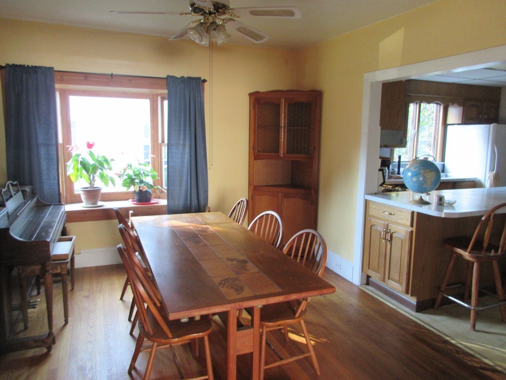 45 Ridgewood Terrace Northampton, MA 01060 - Photo 4 of 6 Gallery Image 4