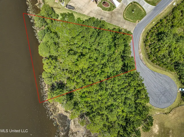 $150,000 | Martin Bayou Drive, Biloxi, MS 39532