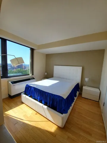 $3,000 | 39-16 Prince Street, Unit 10D | Downtown Flushing