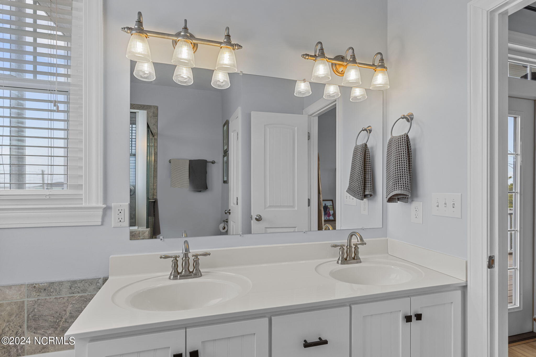 141 Taylor Road Marshallberg, NC 28553 - Photo 34 of 64 36-web-or-mls-1S3A8131