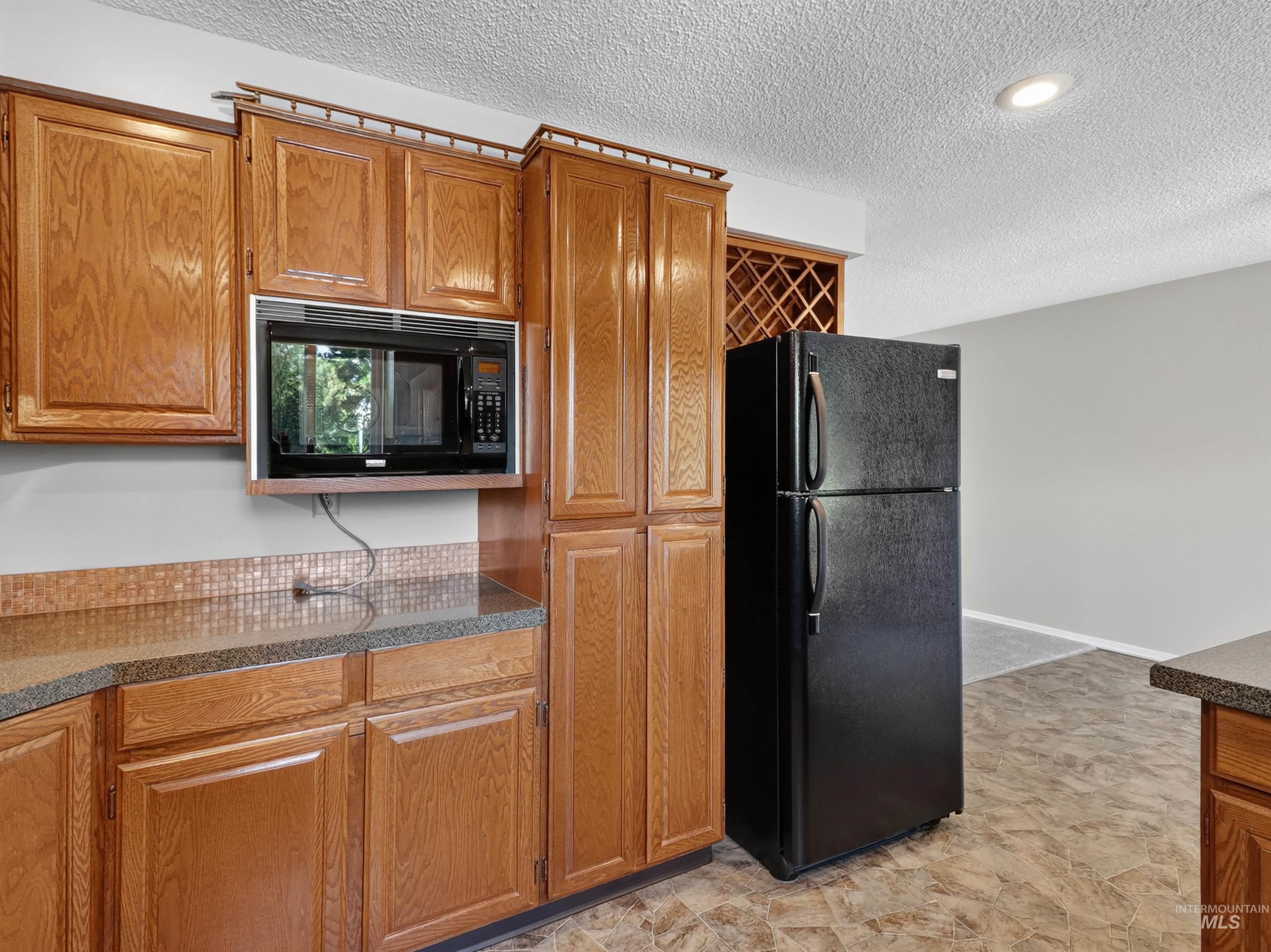 2590 South Cloverdale Road Boise, ID 83709 - Photo 9 of 34