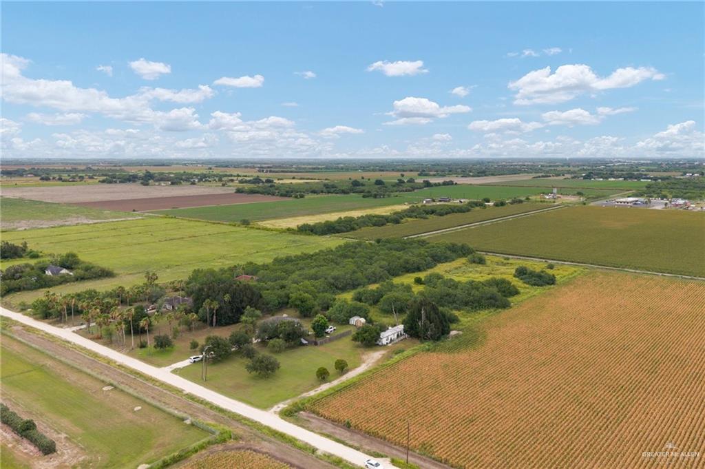26813 Solis Road La Feria, TX 78559 - Photo 23 of 33 a view of a city and an ocean view
