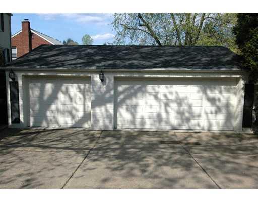 8306 Peebles Road Pittsburgh, PA 15237 - Photo 11 of 11 Parking Lot/Garage. The oversized all brick three car garage is the only one like it in the area!