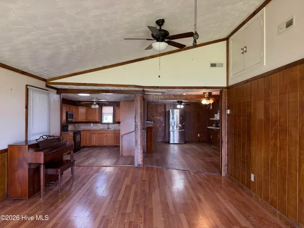 $400,000 | 556 Ellis Cove Road, Belhaven, NC 27810