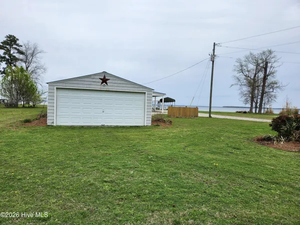 $400,000 | 556 Ellis Cove Road, Belhaven, NC 27810