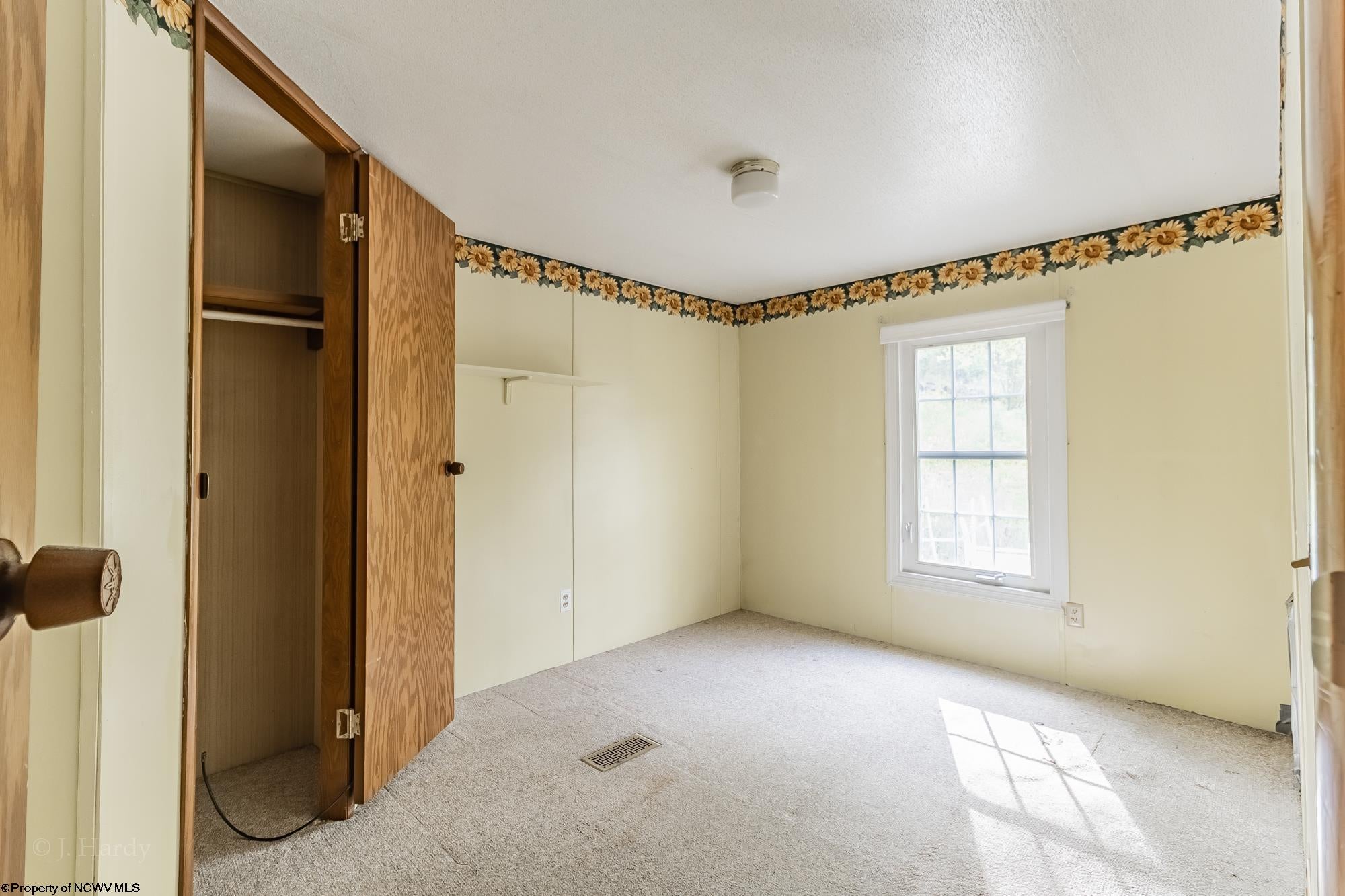 1114 Grafton Road Morgantown, WV 26508 - Photo 18 of 23 Gallery Image 18