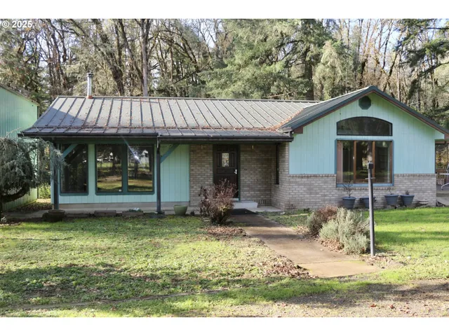 $474,900 | 475 Thomas ( 471) Road, Sutherlin, OR 97479