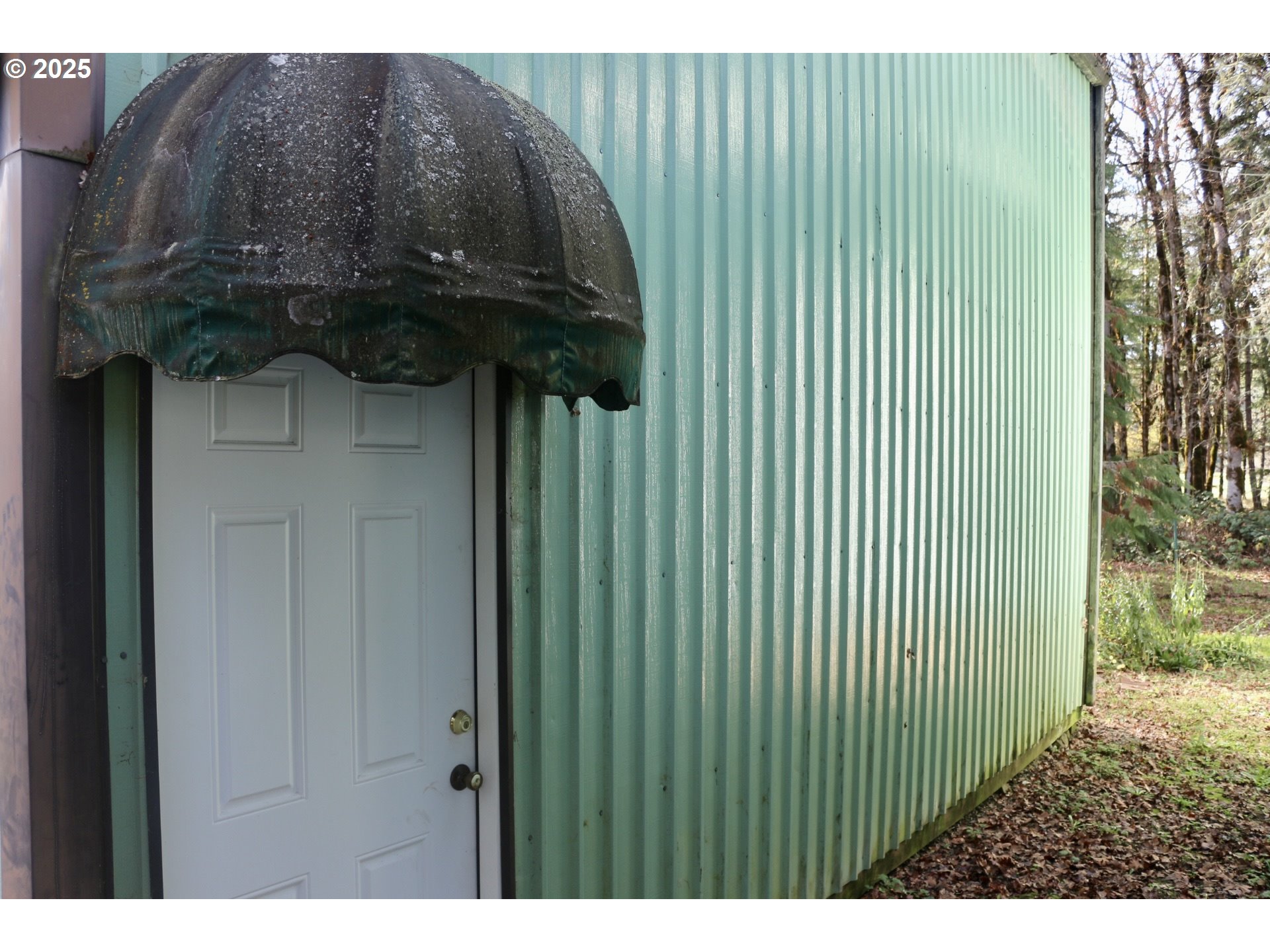 475 Thomas ( 471) Road Sutherlin, OR 97479 - Photo 32 of 43 a picture of a outdoor space