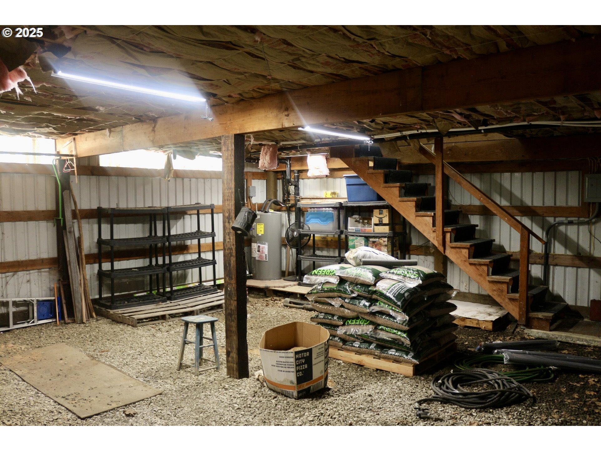 475 Thomas ( 471) Road Sutherlin, OR 97479 - Photo 34 of 43 a view of entryway