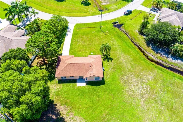 $2,700 | 2175 Southeast Heathwood Circle, Port St. Lucie, FL 34952