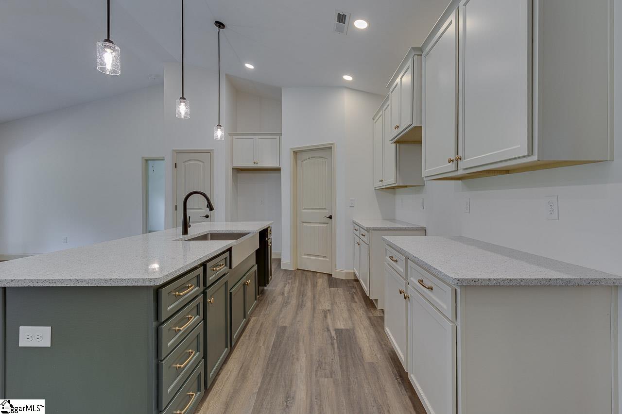 399 Bowers Road Travelers Rest, SC 29690 - Photo 14 of 46