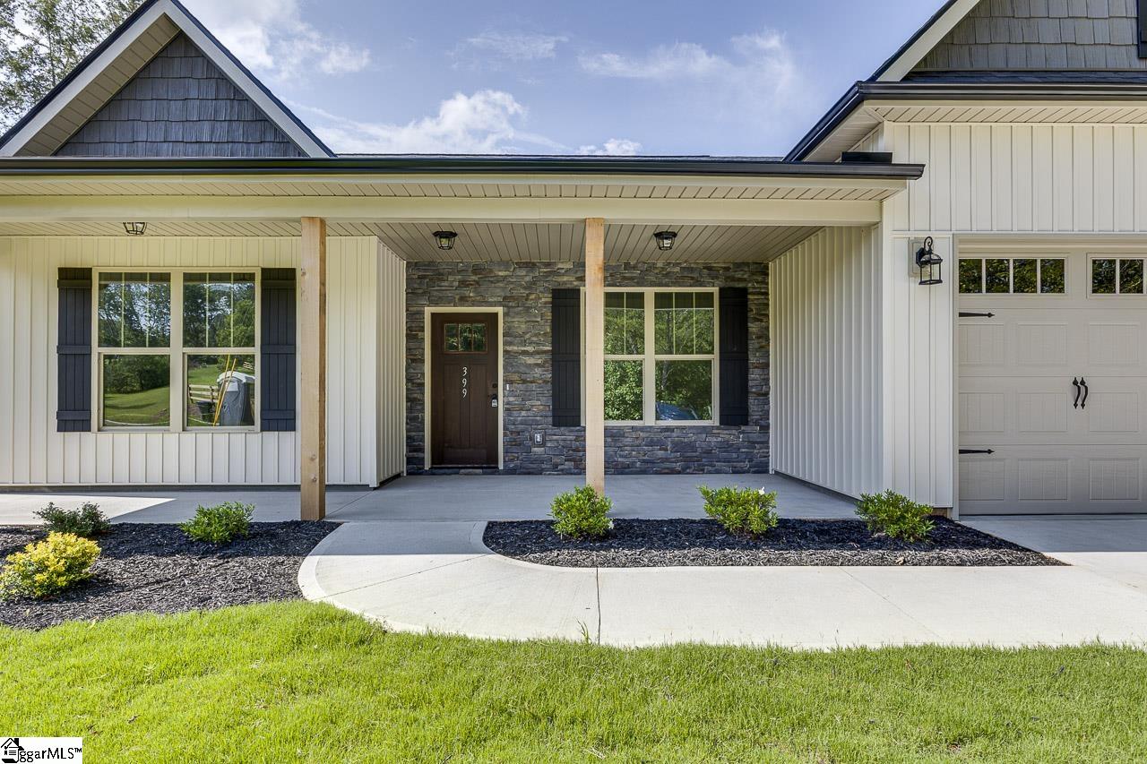 399 Bowers Road Travelers Rest, SC 29690 - Photo 4 of 46