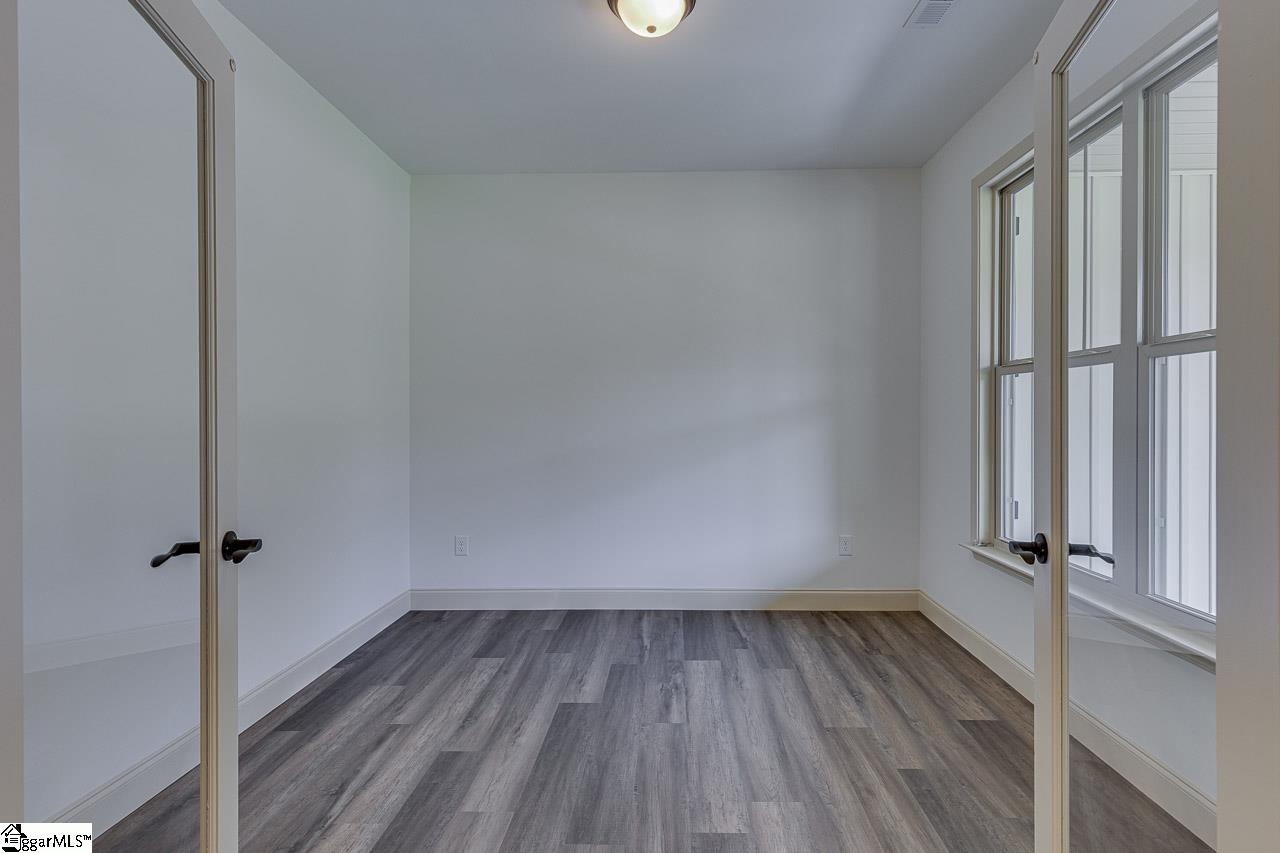 399 Bowers Road Travelers Rest, SC 29690 - Photo 7 of 46