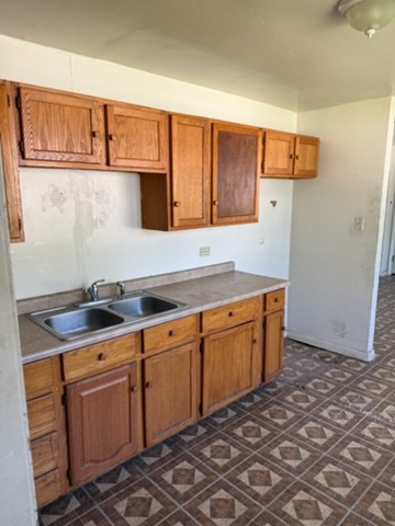 3231 Roesner Drive Markham, IL 60428 - Photo 4 of 9
