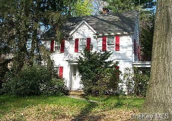 17 Station Road Great Neck, NY 11023 - Photo 1 of 1 Gallery Image 1